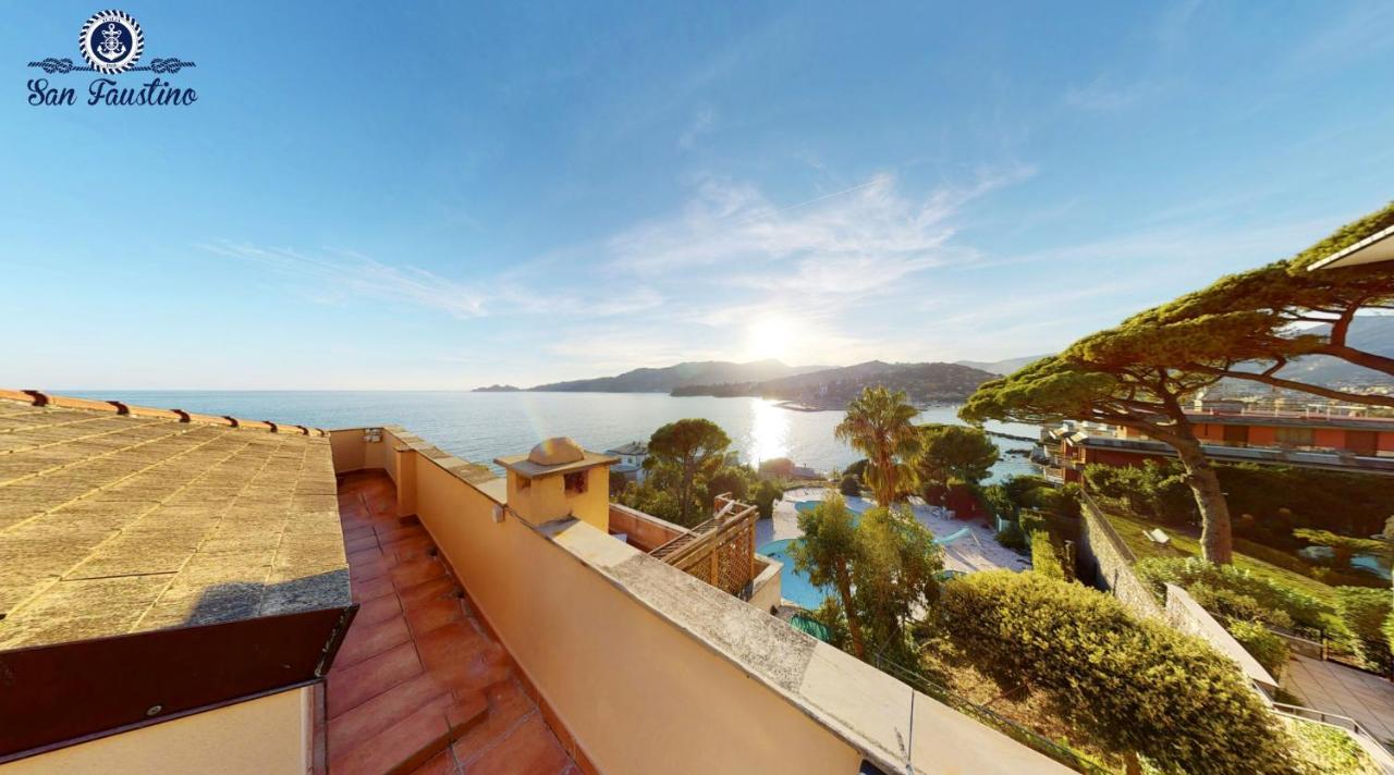 Casa vacanze Attico San Faustino 165 Mq 110 Mq Di Terrazza- In 700 ,vista Mare Strepitosa-100 M Dalla Spiaggia-parking Esclusivo-sky,netflix