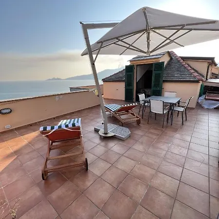 Attico San Faustino: Beachfront Villa with Panoramic Sea Views Rapallo Exterior photo