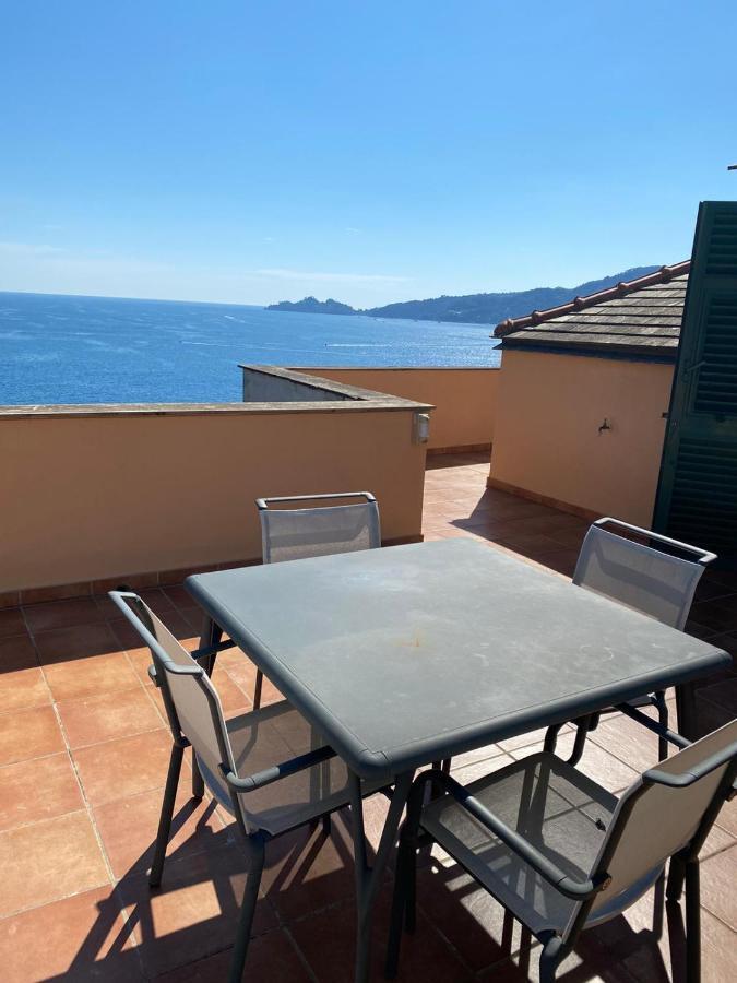 Attico San Faustino: Beachfront With Panoramic Sea Views Rapallo