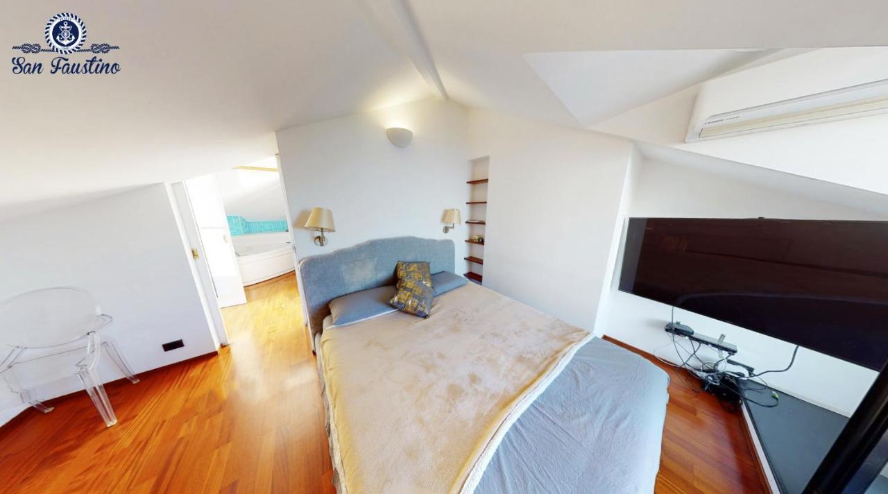 Attico San Faustino: Beachfront With Panoramic Sea Views *