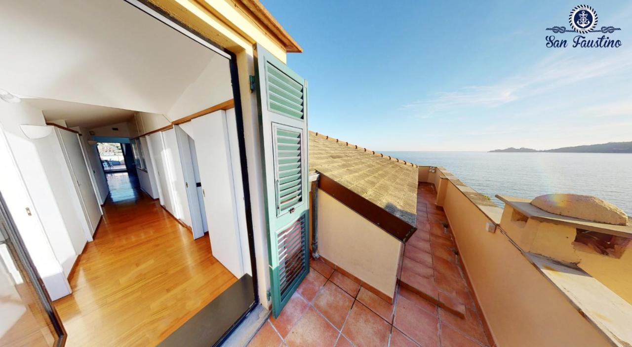 Attico San Faustino: Beachfront With Panoramic Sea Views *