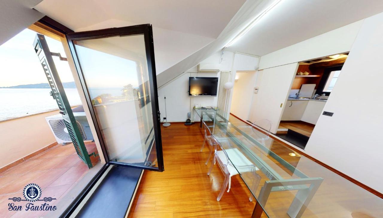 Attico San Faustino: Beachfront With Panoramic Sea Views *