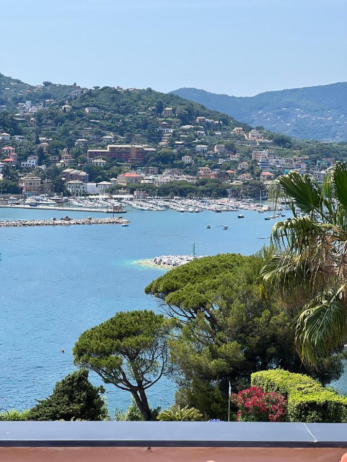 Attico San Faustino 165 Mq 110 Mq Di Terrazza- In 700 ,vista Mare Strepitosa-100 M Dalla Spiaggia-parking Esclusivo-sky,netflix Hébergement de vacances Rapallo