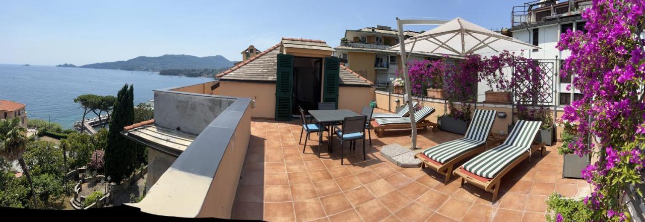 Attico San Faustino: Beachfront With Panoramic Sea Views Holiday home